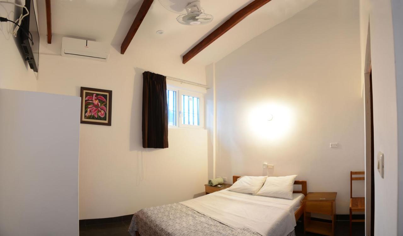 Hostal Casa Blanca ตาราโปโต ภายนอก รูปภาพ