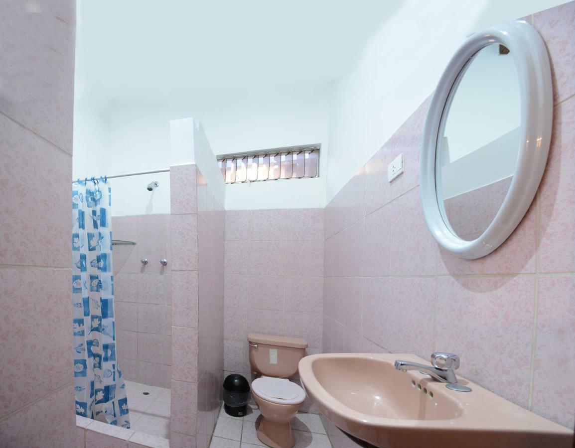 Hostal Casa Blanca ตาราโปโต ภายนอก รูปภาพ